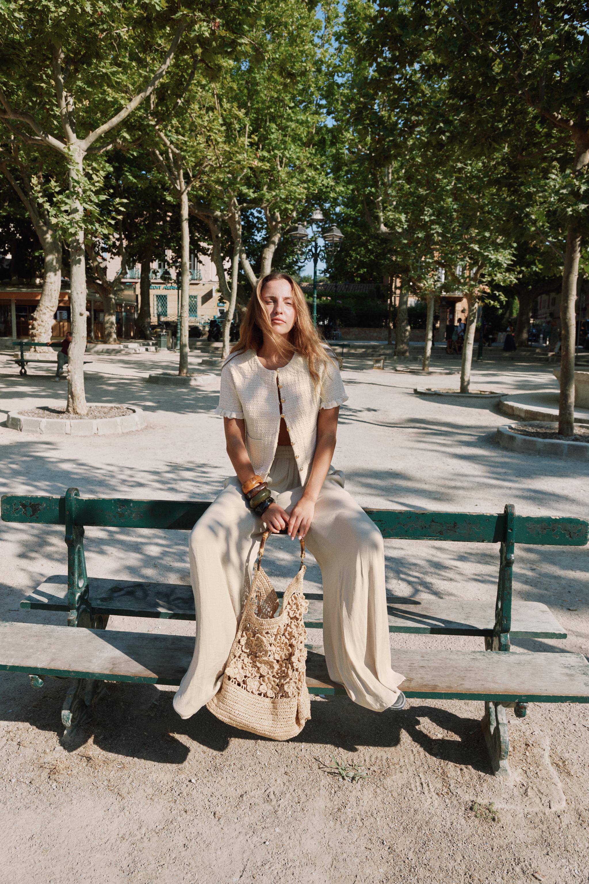 RUFFLED KNIT CARDIGAN